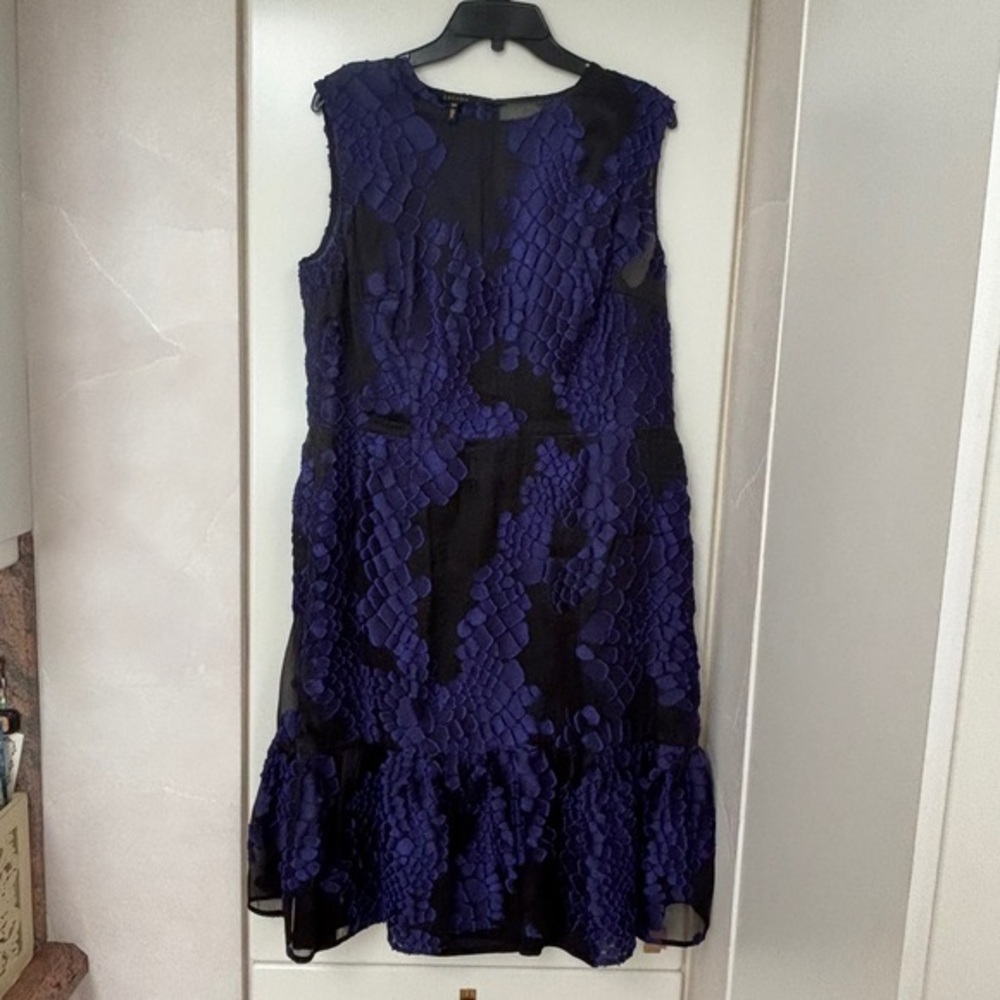 NWT! Escada Sleeveless Fit and Flare Midi Dress Size 44